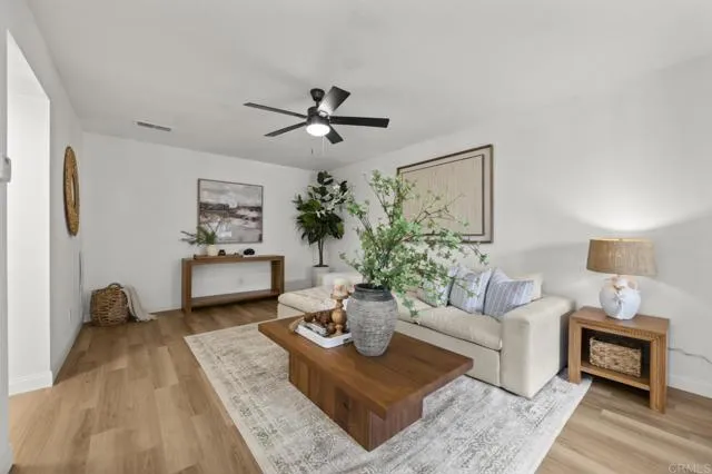 1164 Madera Ln, Vista, Active - Home for Sale