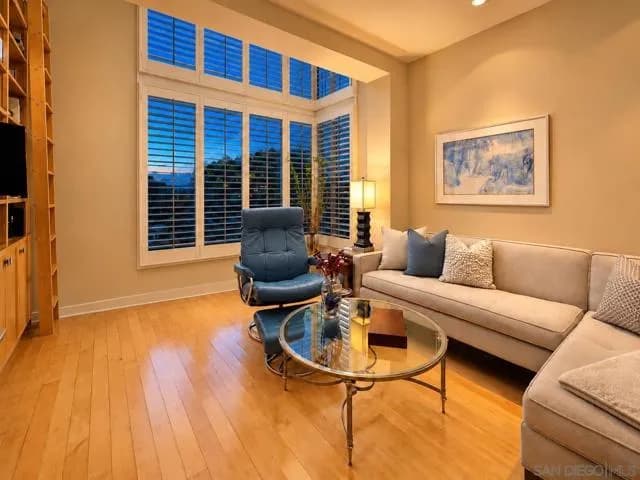 5482 La Jolla Blvd, La Jolla, Active - Home for Sale