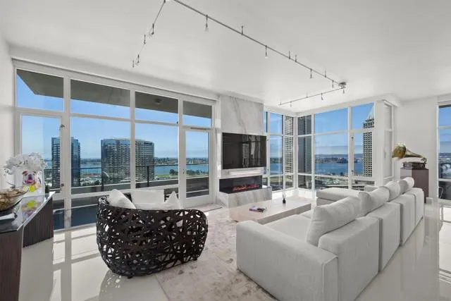 550 Front St, San Diego, Active - Home for Sale