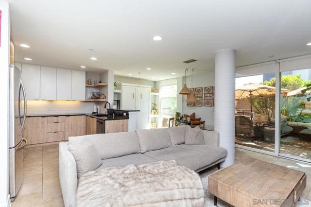 1225 Island Ave, San Diego, Active - Home for Sale