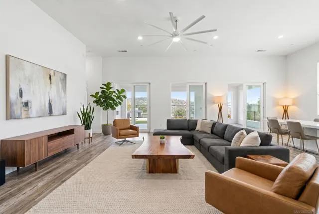 8961 Trailridge Ave, Santee, Active - Home for Sale