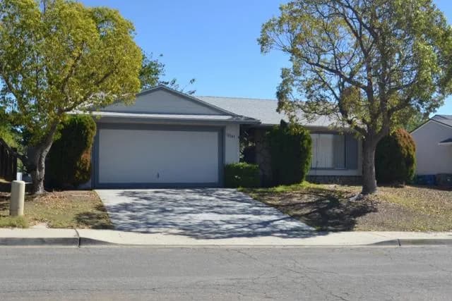 10343 Woodwayne Dr, Santee, Active - Home for Sale