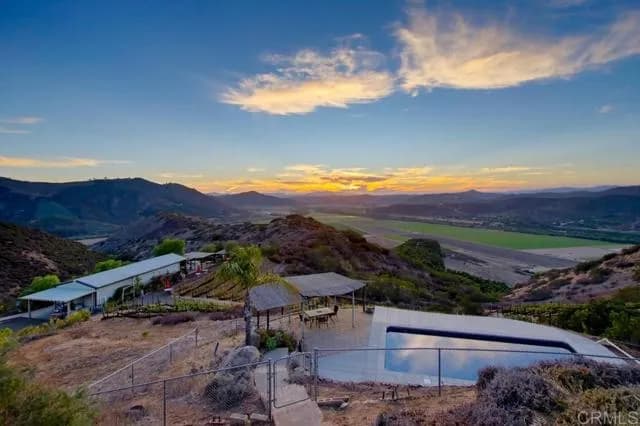 16850 Old Survey Rd, Escondido, Active - Home for Sale