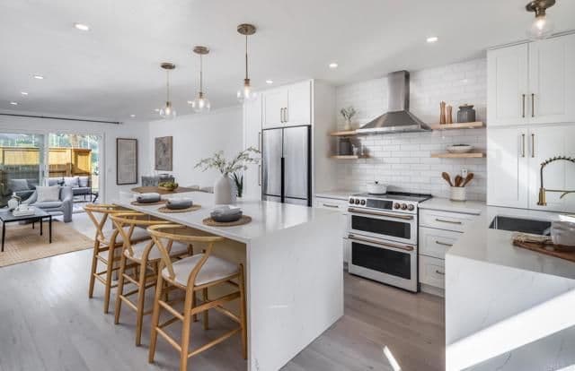 155 Village Green Rd, Encinitas, Active - Home for Sale