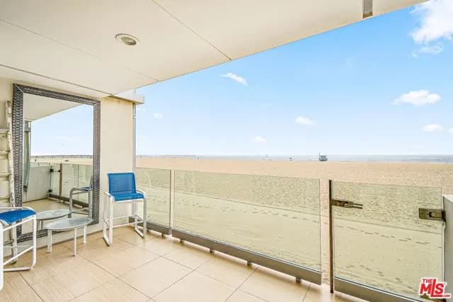 4 Jib St, Marina Del Rey, Active - Home for Sale