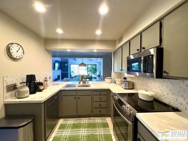 426 Forest Hills Dr, Rancho Mirage, Active - Home for Sale