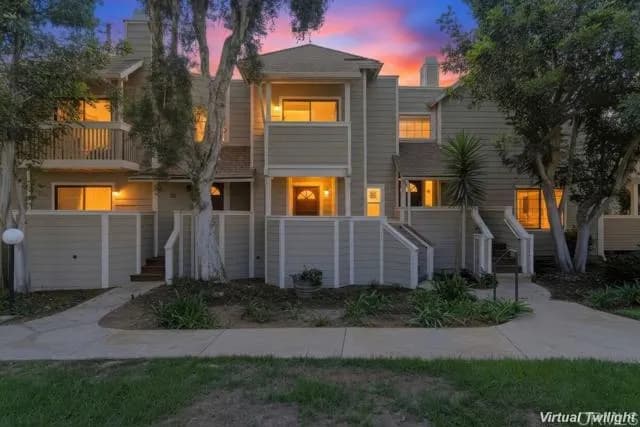 9270 Towne Centre Dr, San Diego, Active - Home for Sale