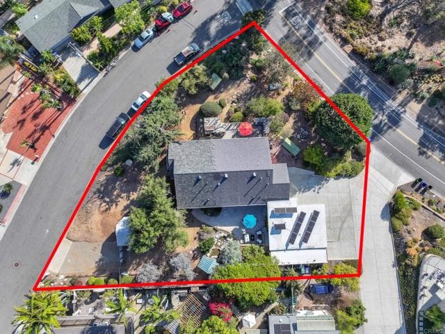 1818 Avocado Rd, Oceanside, Active - Home for Sale