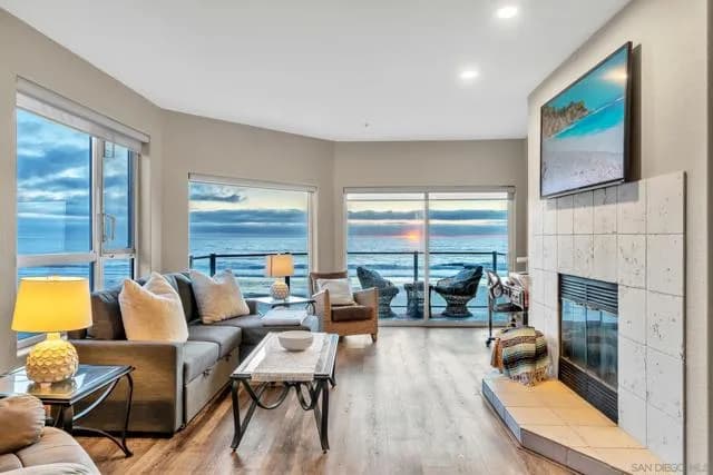 1362 Seacoast Dr, Imperial Beach, Active - Home for Sale
