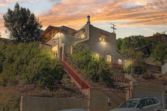 1610 Winder St, San Diego, Active - Home for Sale