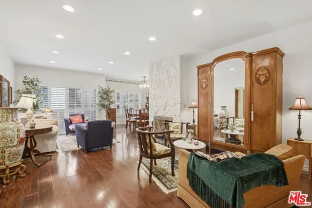 1944 Glendon Ave, Los Angeles, Active - Home for Sale